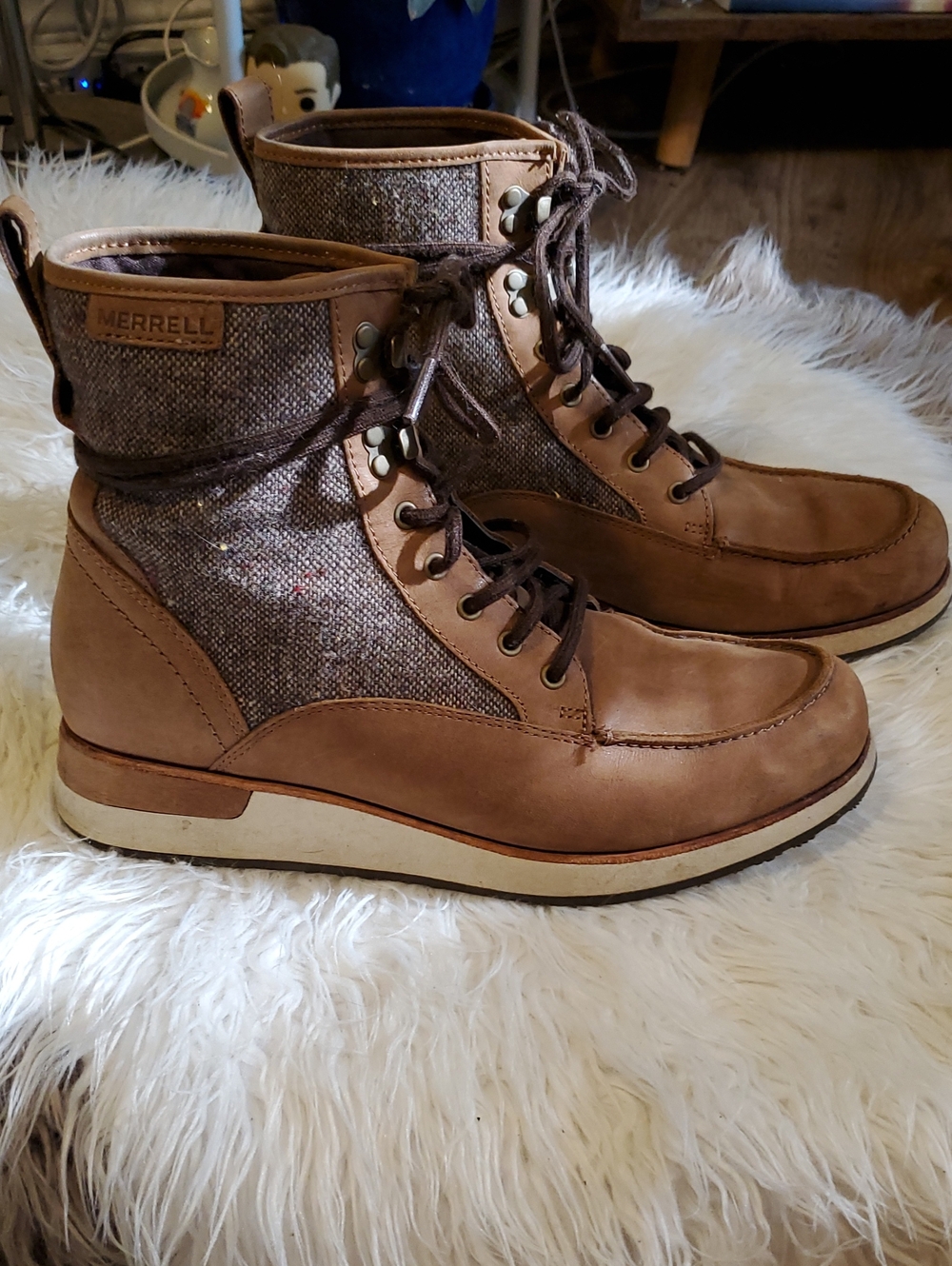 Merrell Women's Tan Brown Leather & Textile Chukka Boots